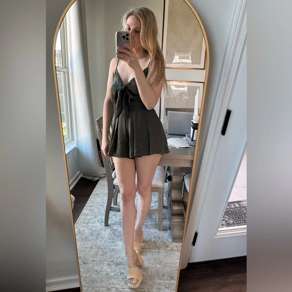 Olive Army Green Sleeveless Romper - Picture 2 of 16